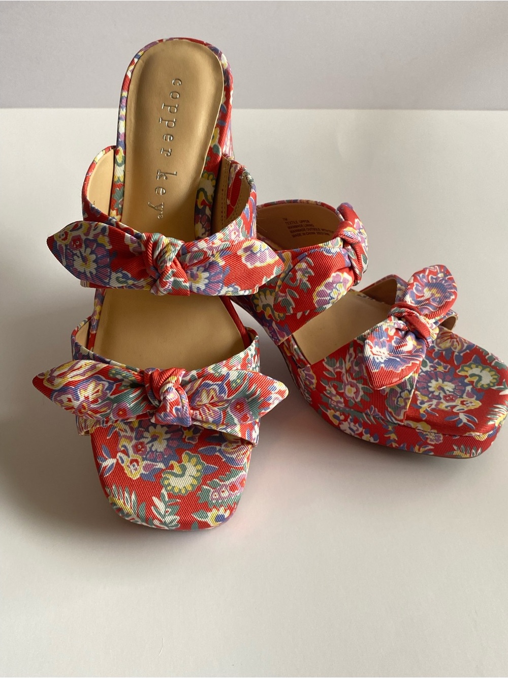 Copper Key Floral Bow Block Heel Slide Sandals Size 7 | EUC
